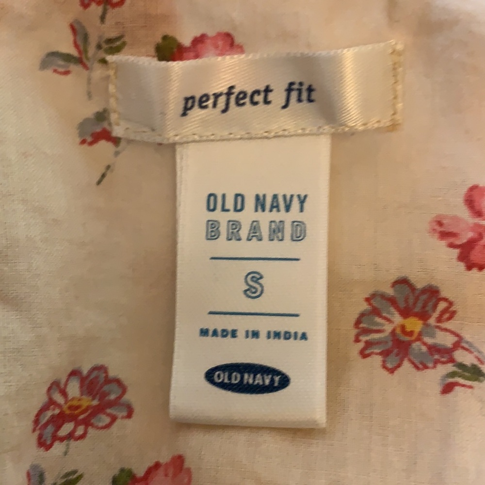 Old Navy Floral Sleeveless Top - Cream and Red - Picture 7 of 8